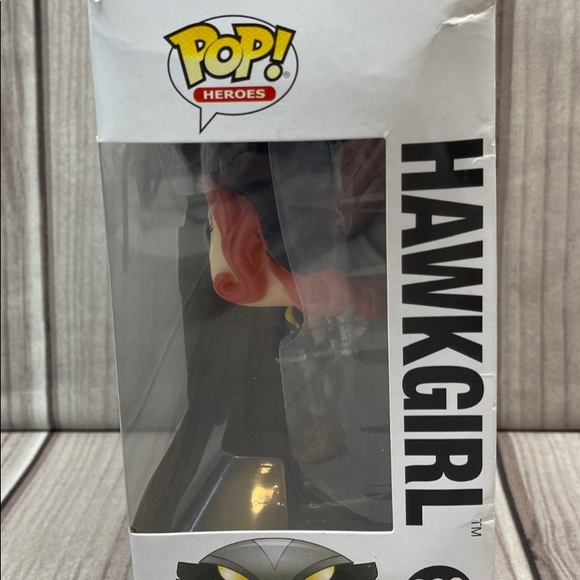 Funko Pop! DC Comics Bombshells Hawkgirl #223 Collectible Vinyl Figure - Picture 2 of 6